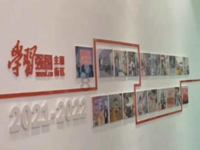 挖呀挖桃子老师家中自残，爆火后情绪崩溃，名利是把双刃刀